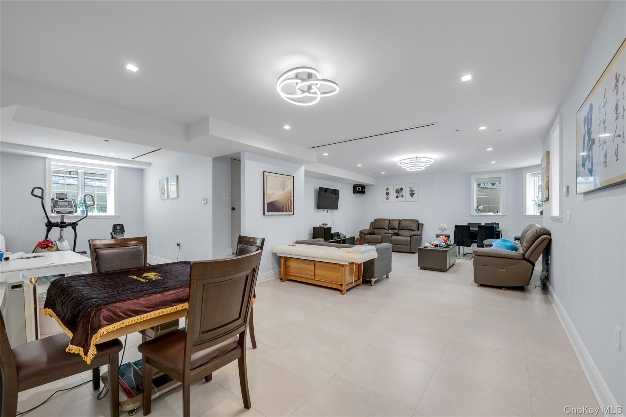 218-04 85th Avenue – For Sale photo 34