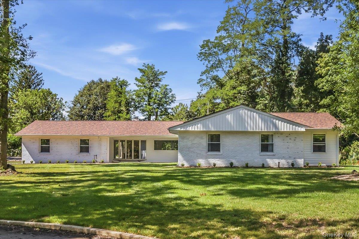 9 Empire Court – For Sale