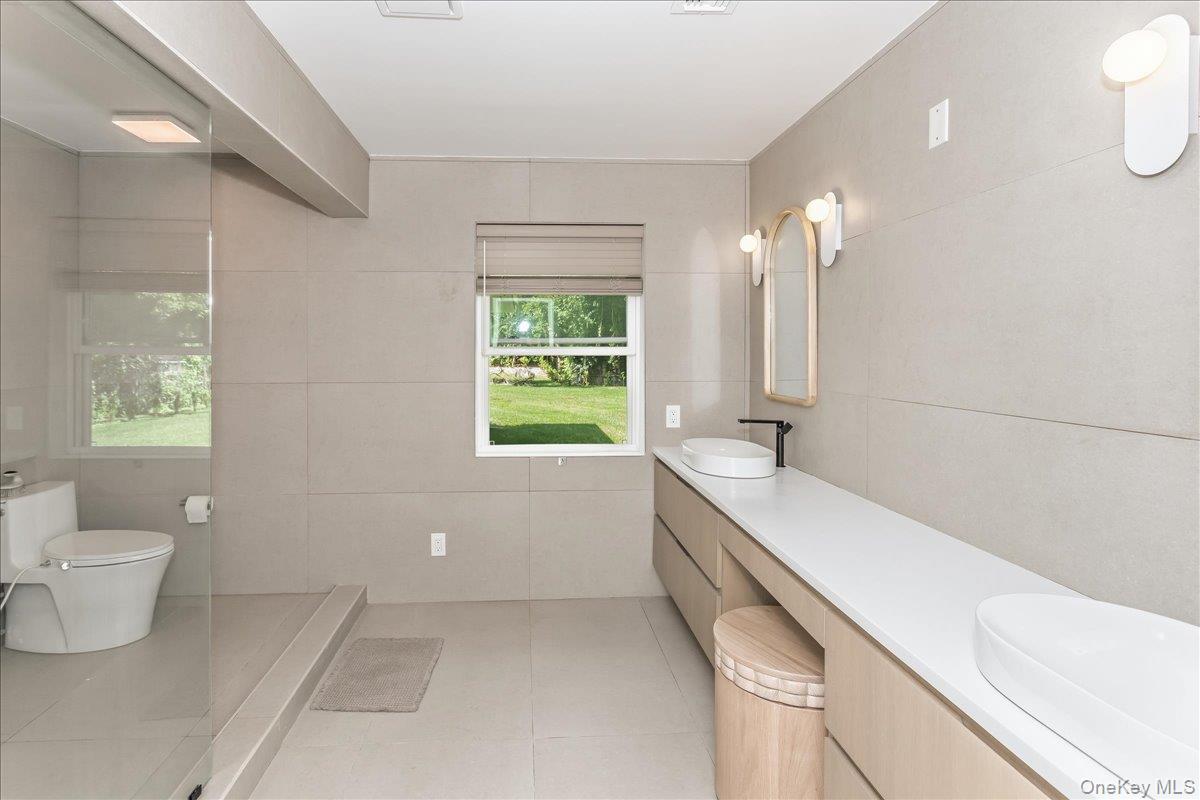 9 Empire Court – For Sale photo 28