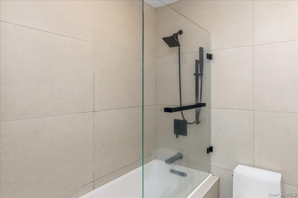 9 Empire Court – For Sale photo 38