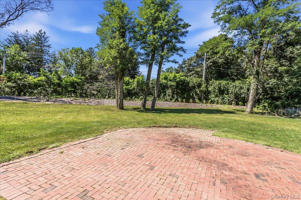 9 Empire Court – For Sale photo 45