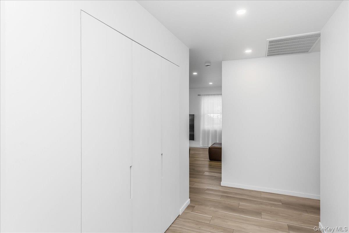 9 Empire Court – For Sale photo 5