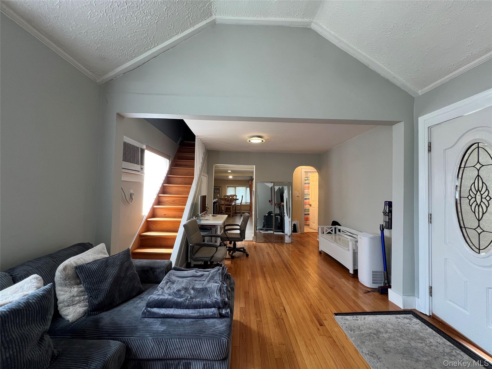 320 Maplegrove Avenue – For Sale photo 7
