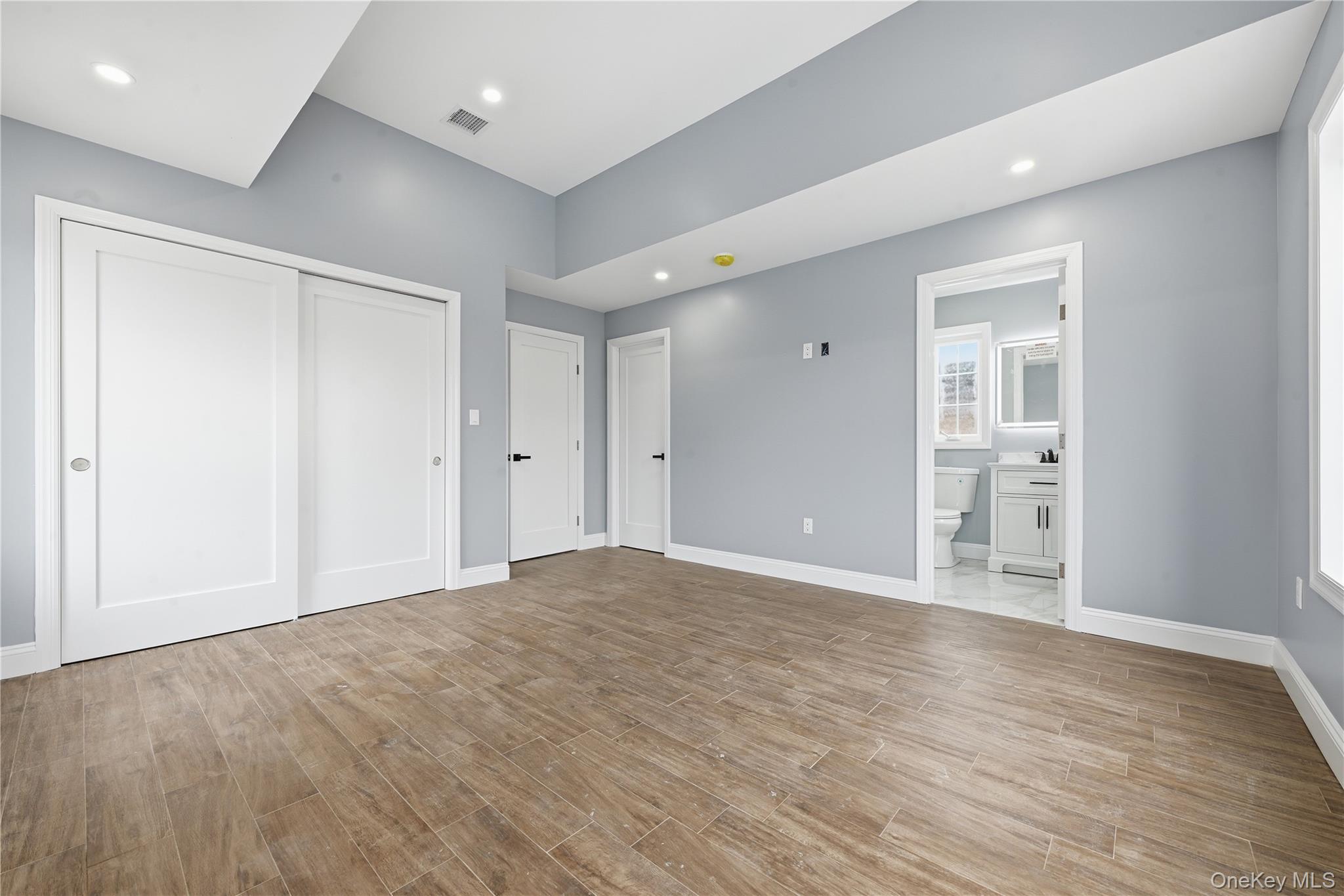 9 James Street S – For Sale photo 8