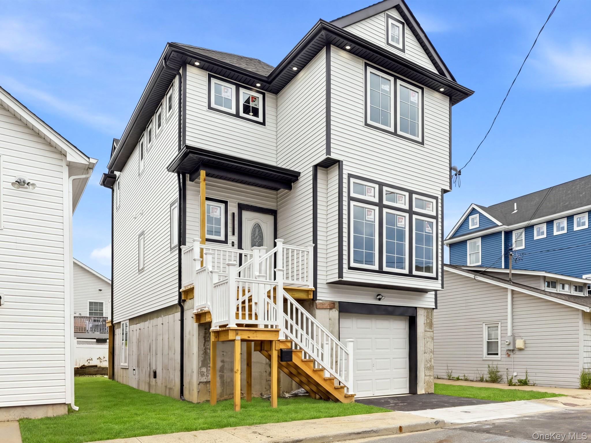 9 James Street S – For Sale