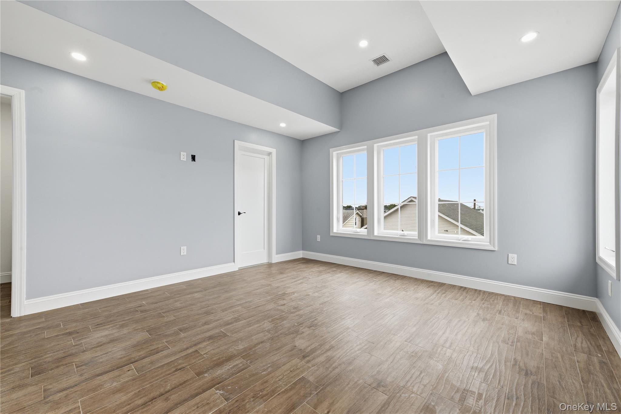 9 James Street S – For Sale photo 6