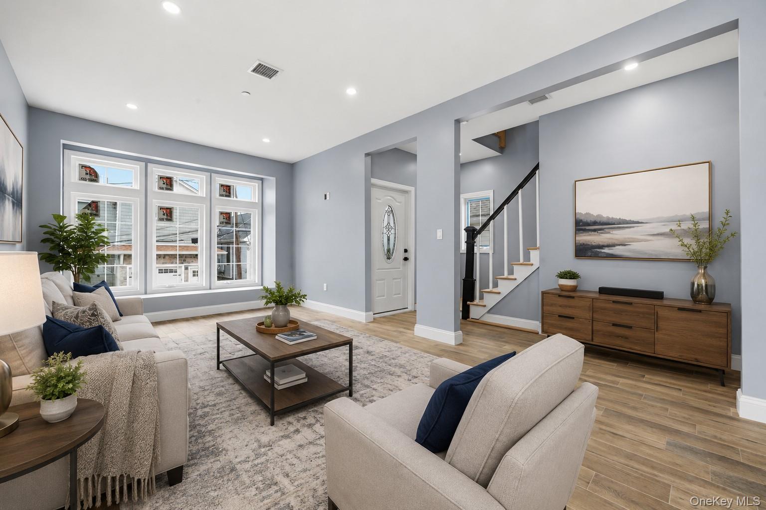 9 James Street S – For Sale photo 3