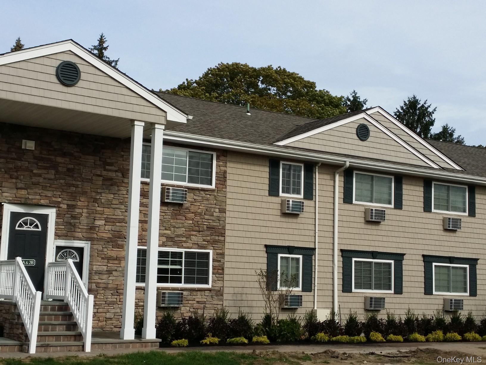 317 Brook Avenue, Unit 317-2b
