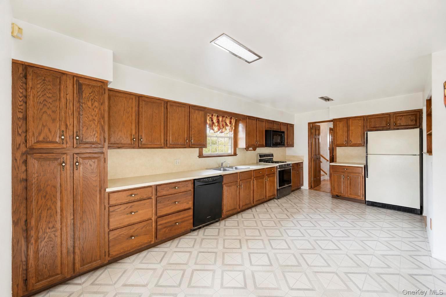 1425 Pine Drive – For Sale photo 10