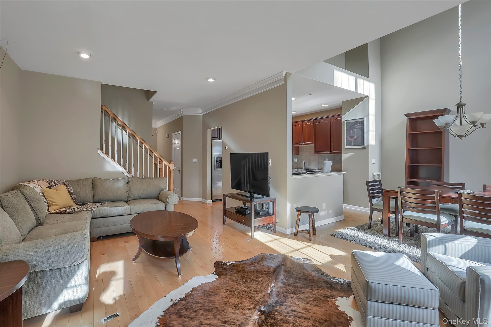 834 Huntington Drive – For Sale photo 10
