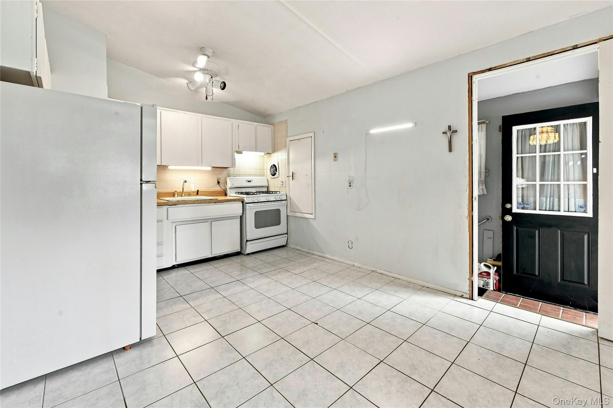 90 Samuel Street – For Sale photo 7