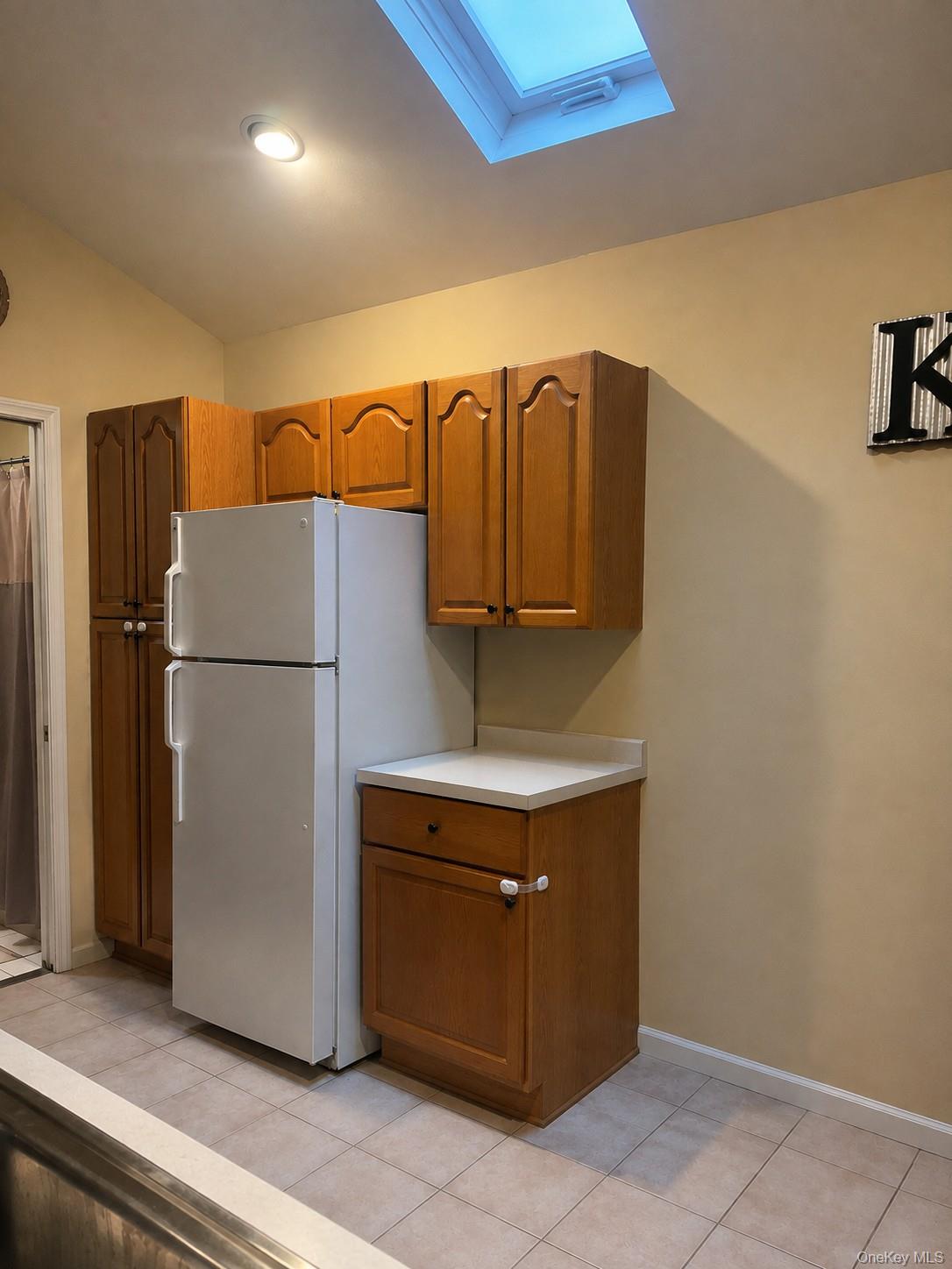 27 Otsego Avenue – For Rent photo 4