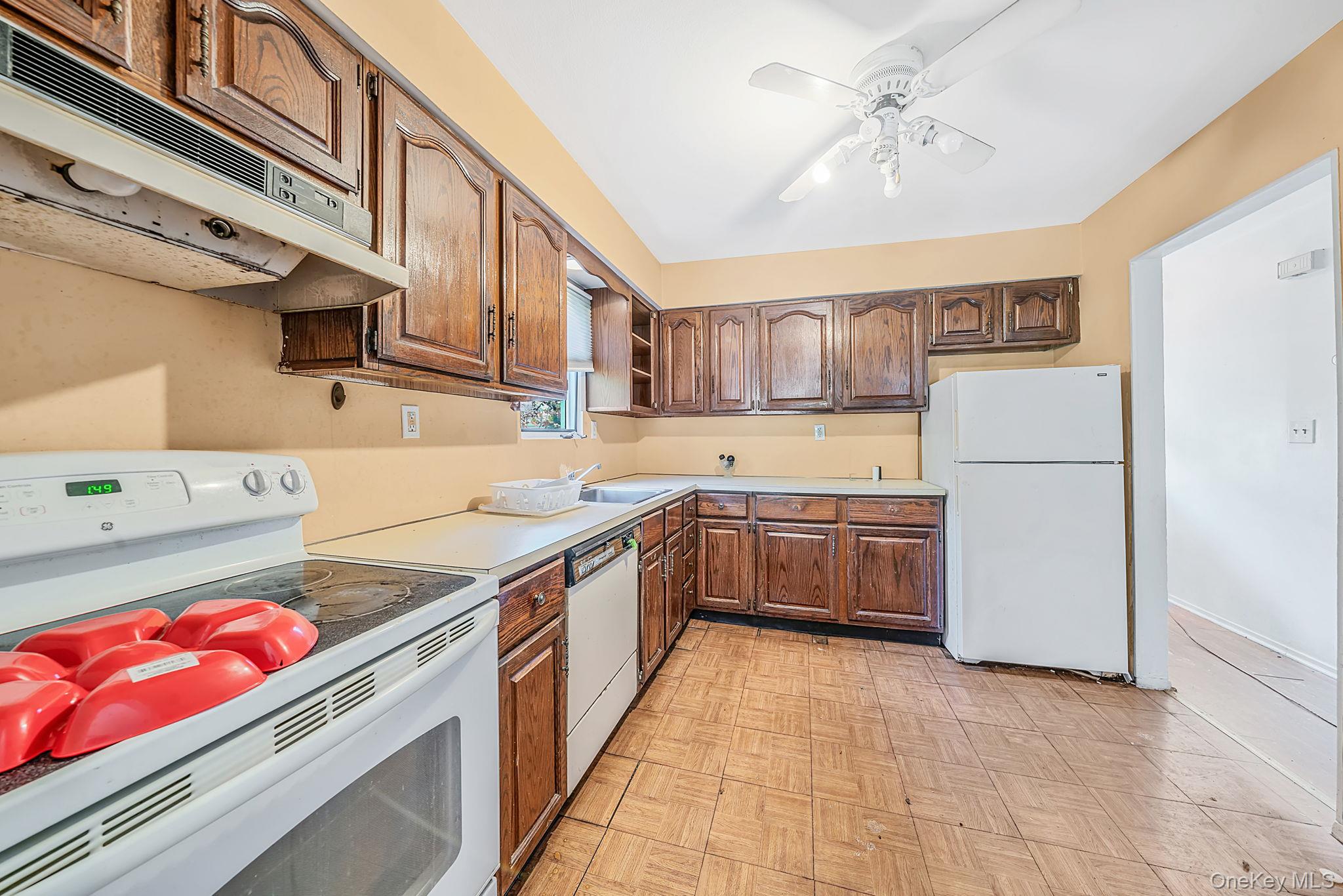 18 Brentwood Avenue – For Sale photo 32