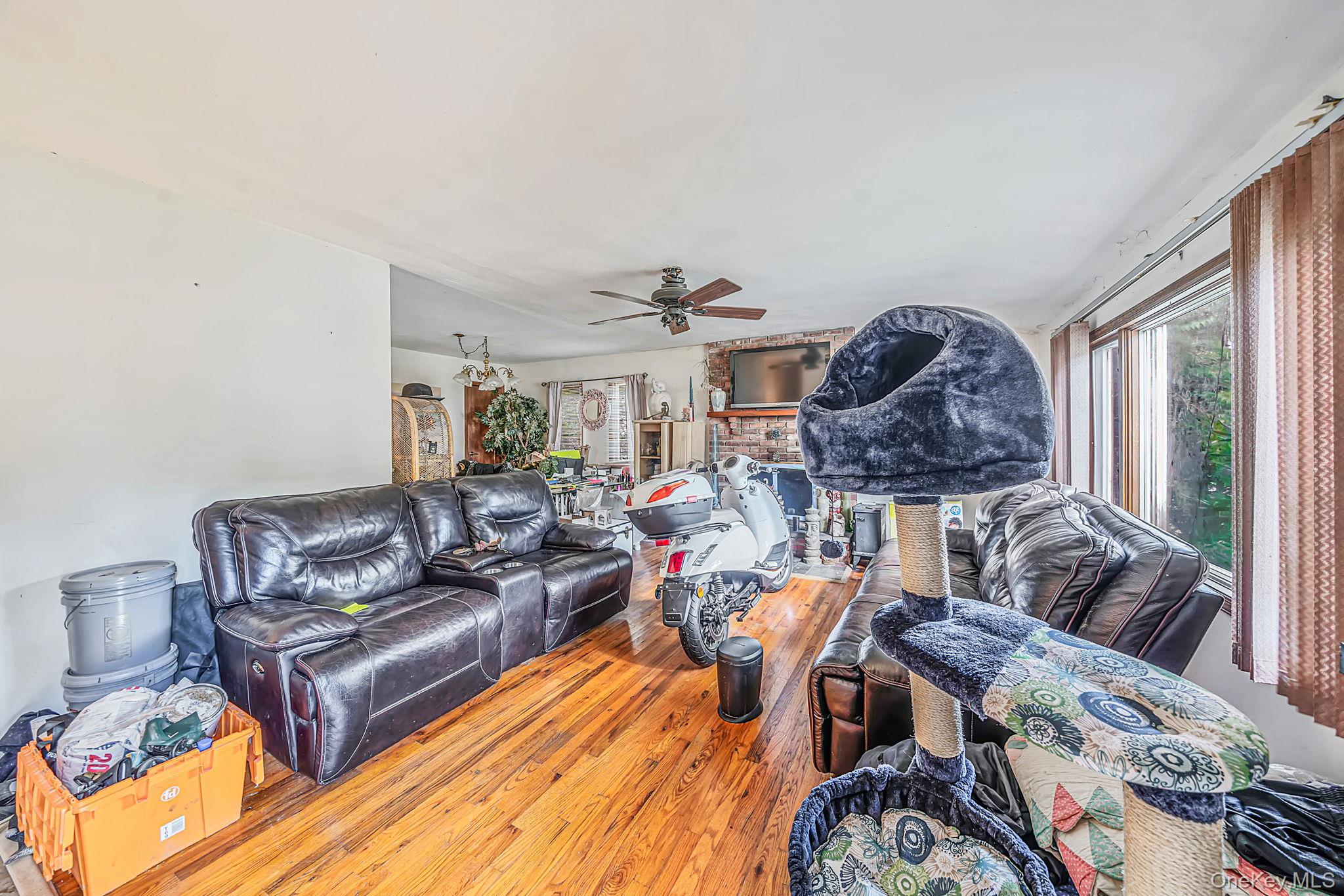 18 Brentwood Avenue – For Sale photo 6
