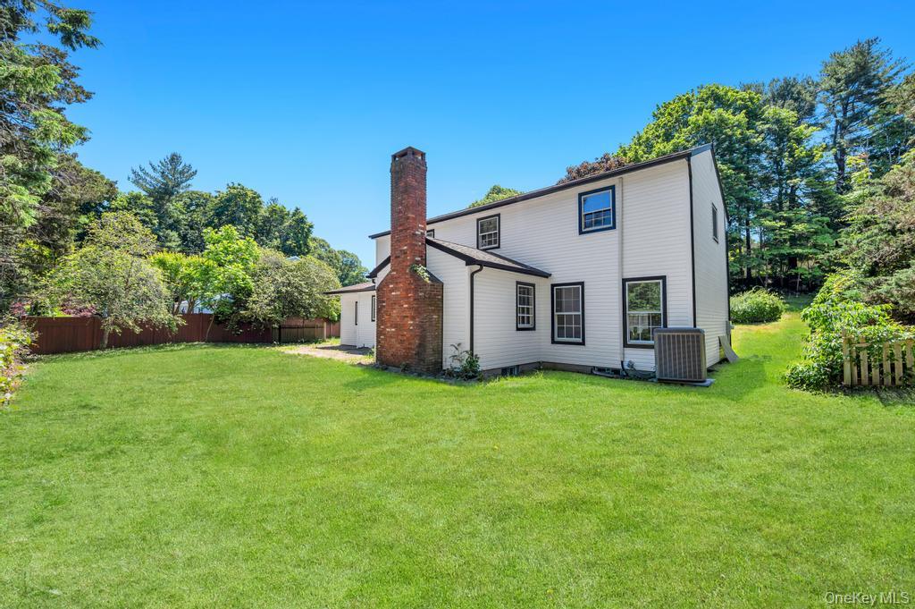 8 Cynthia Lane – For Sale photo 5