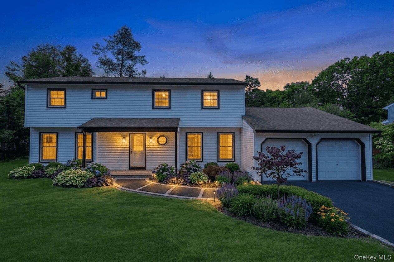 8 Cynthia Lane – For Sale photo 2