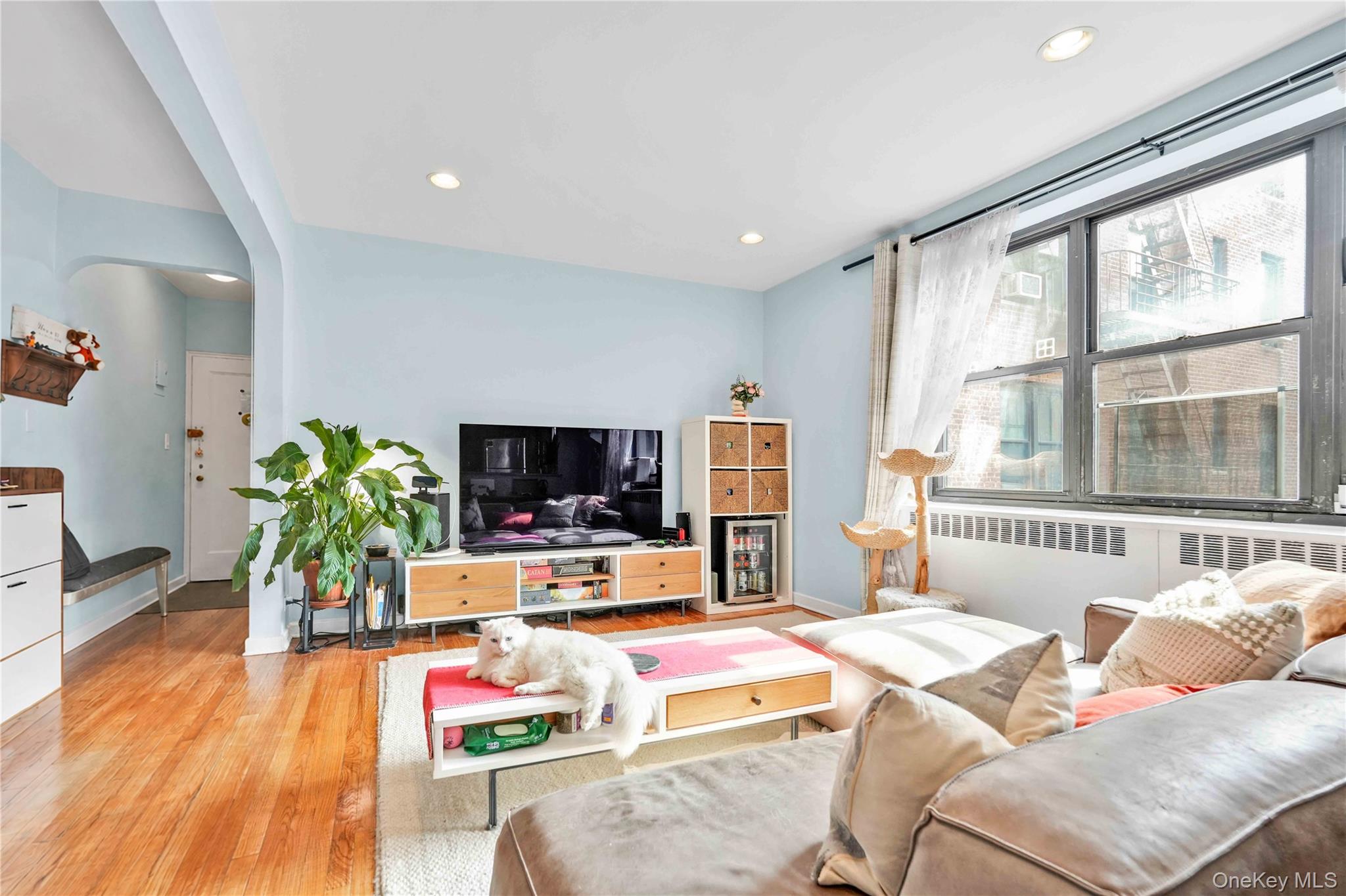 67-35 Yellowstone Boulevard, Unit 4P photo 7