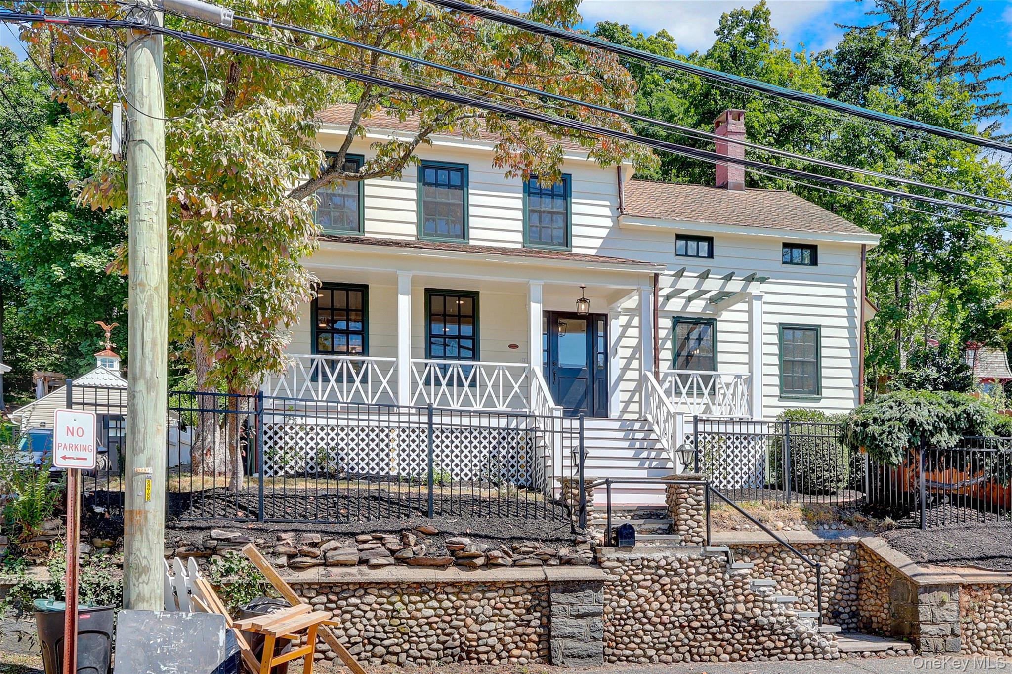 324 Woodbine Avenue – For Rent