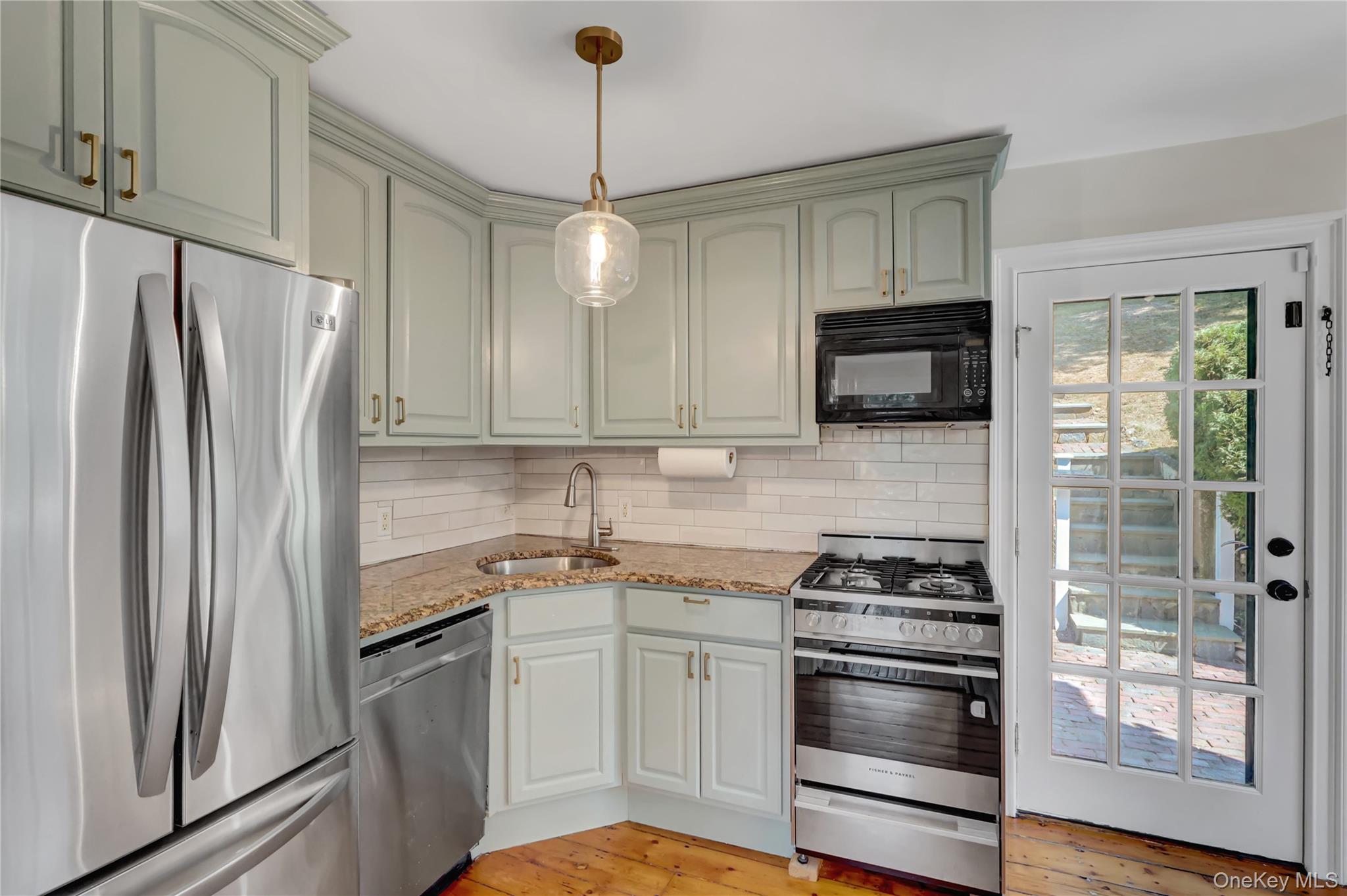 324 Woodbine Avenue – For Rent photo 18