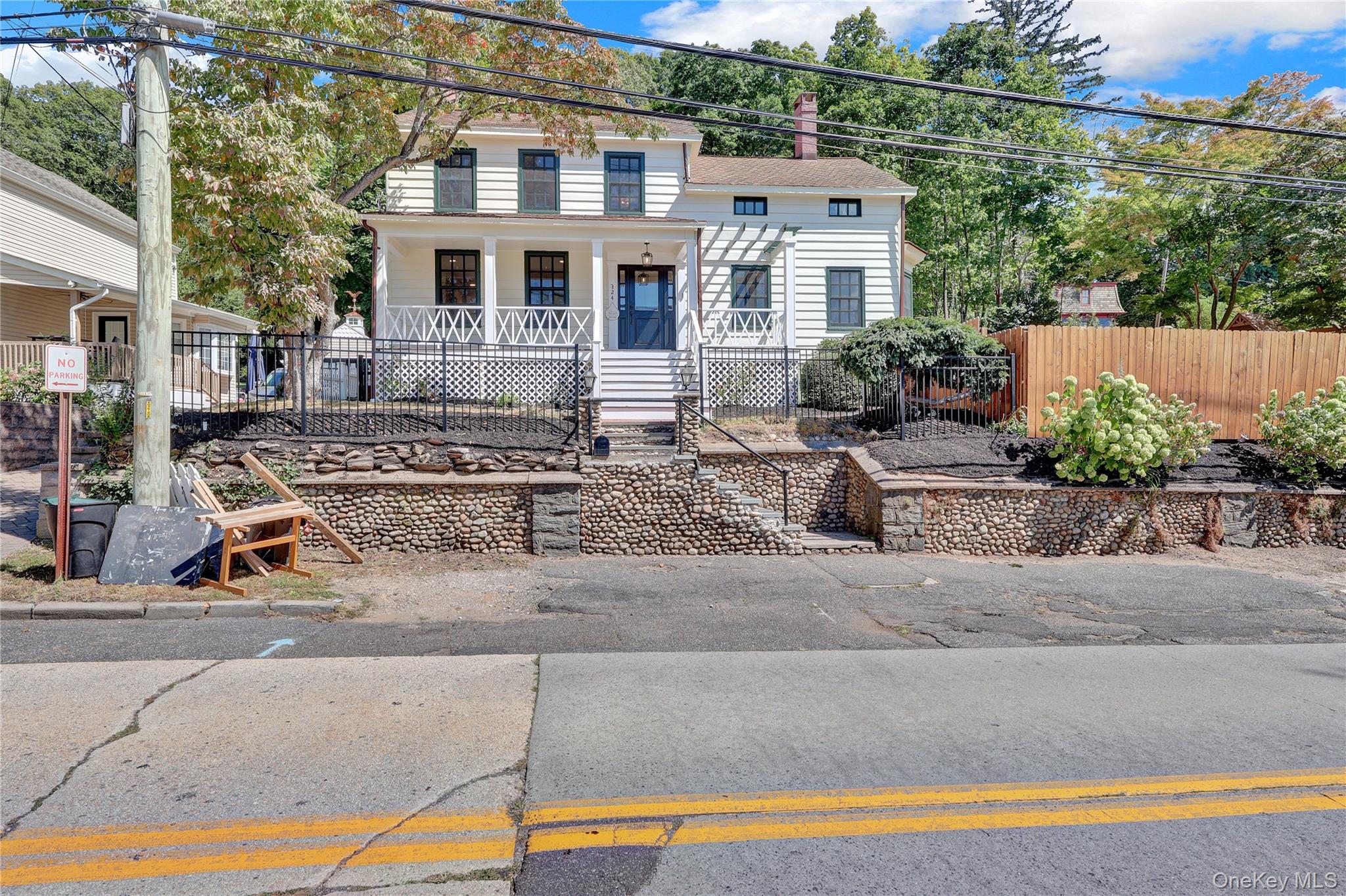 324 Woodbine Avenue – For Rent photo 3