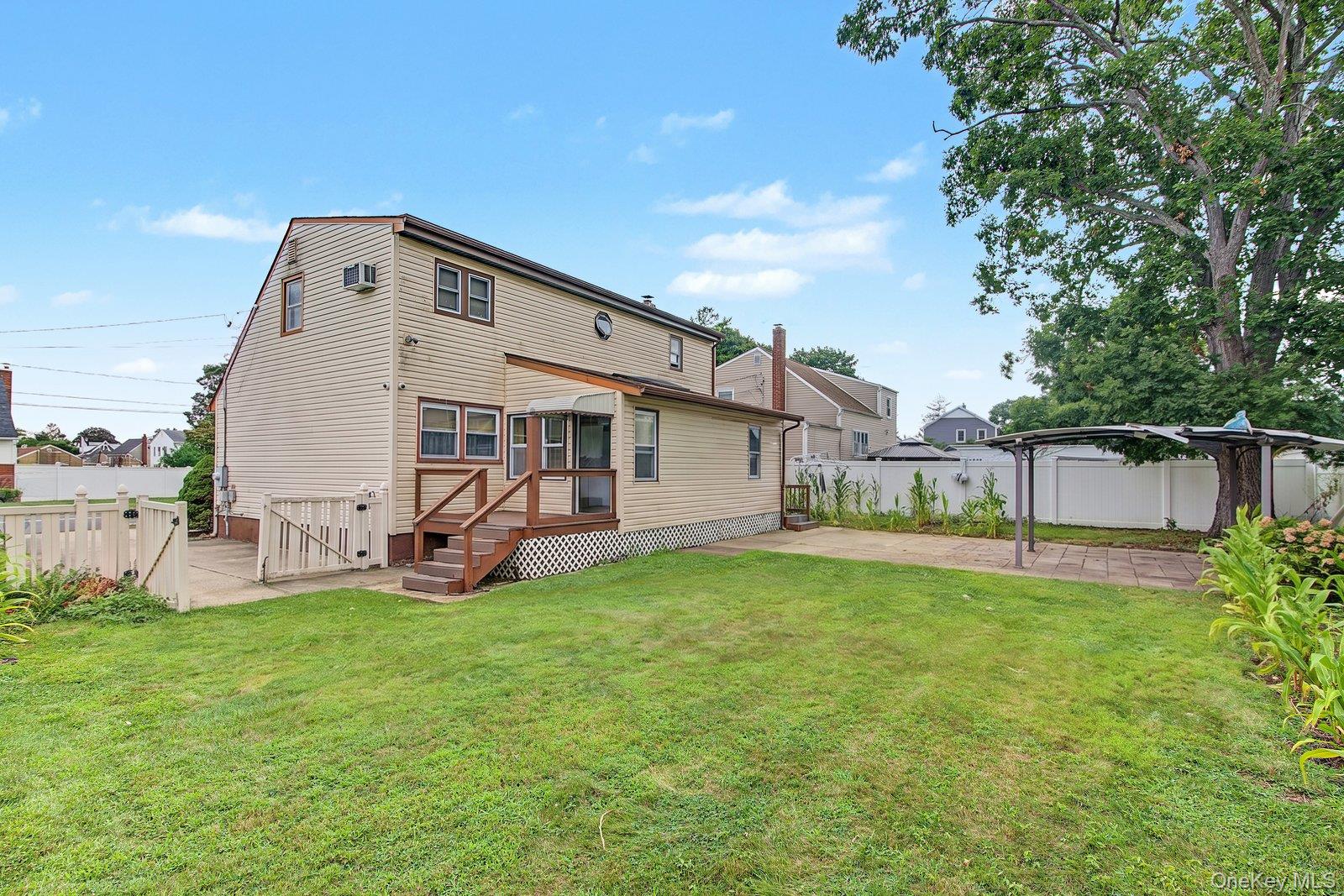 240 28th Street – For Sale photo 24