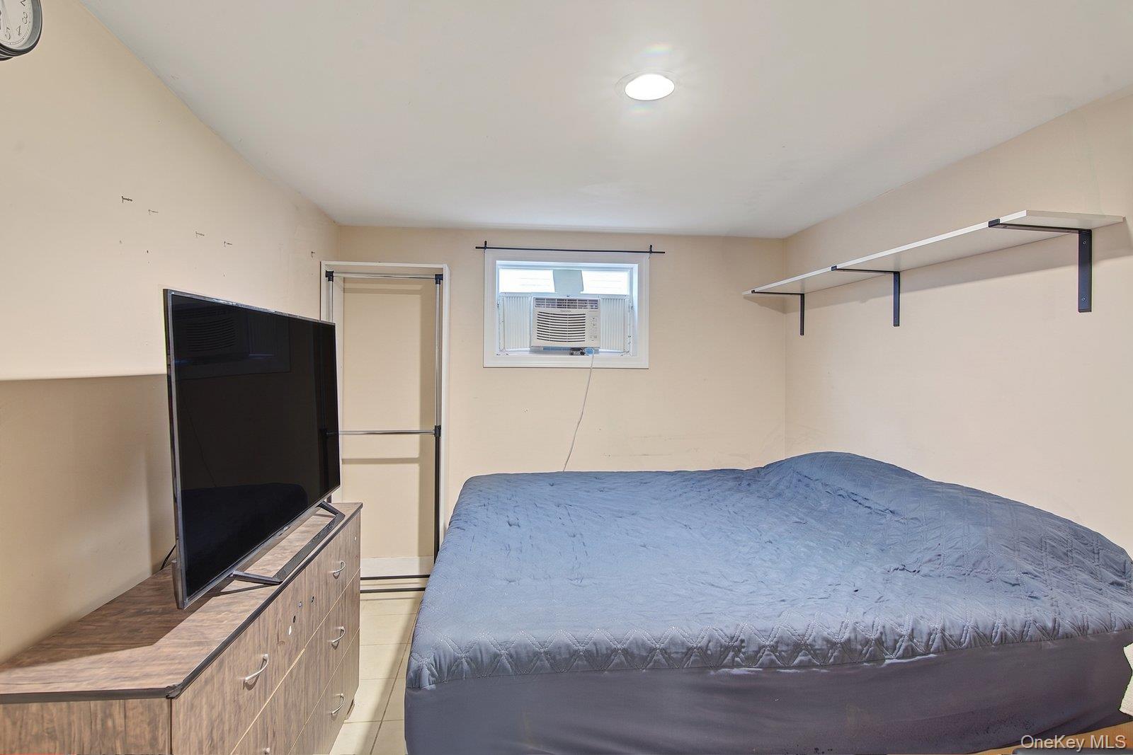 240 28th Street – For Sale photo 18