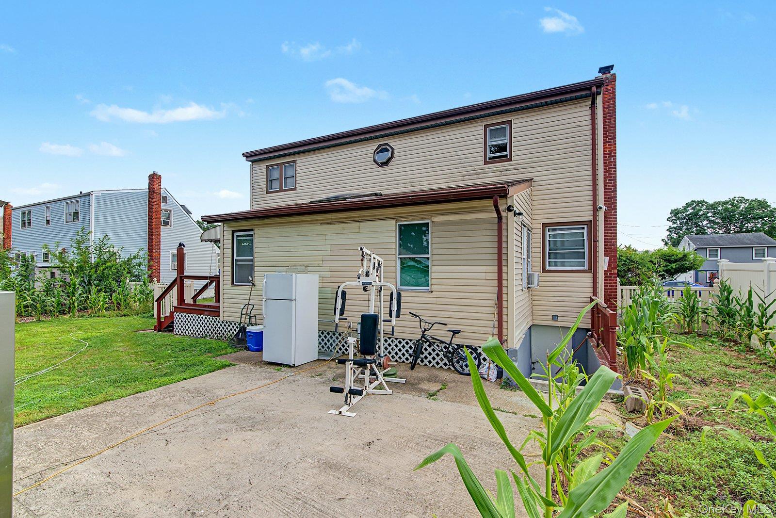240 28th Street – For Sale photo 25