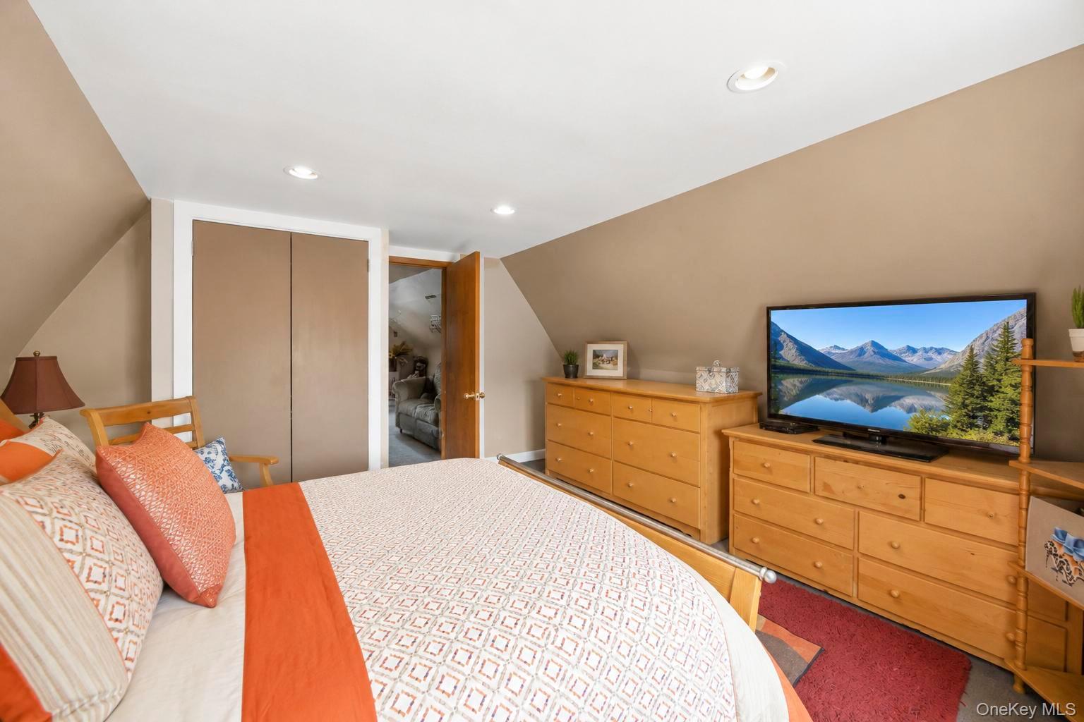 38 Imperial Drive – For Sale photo 35