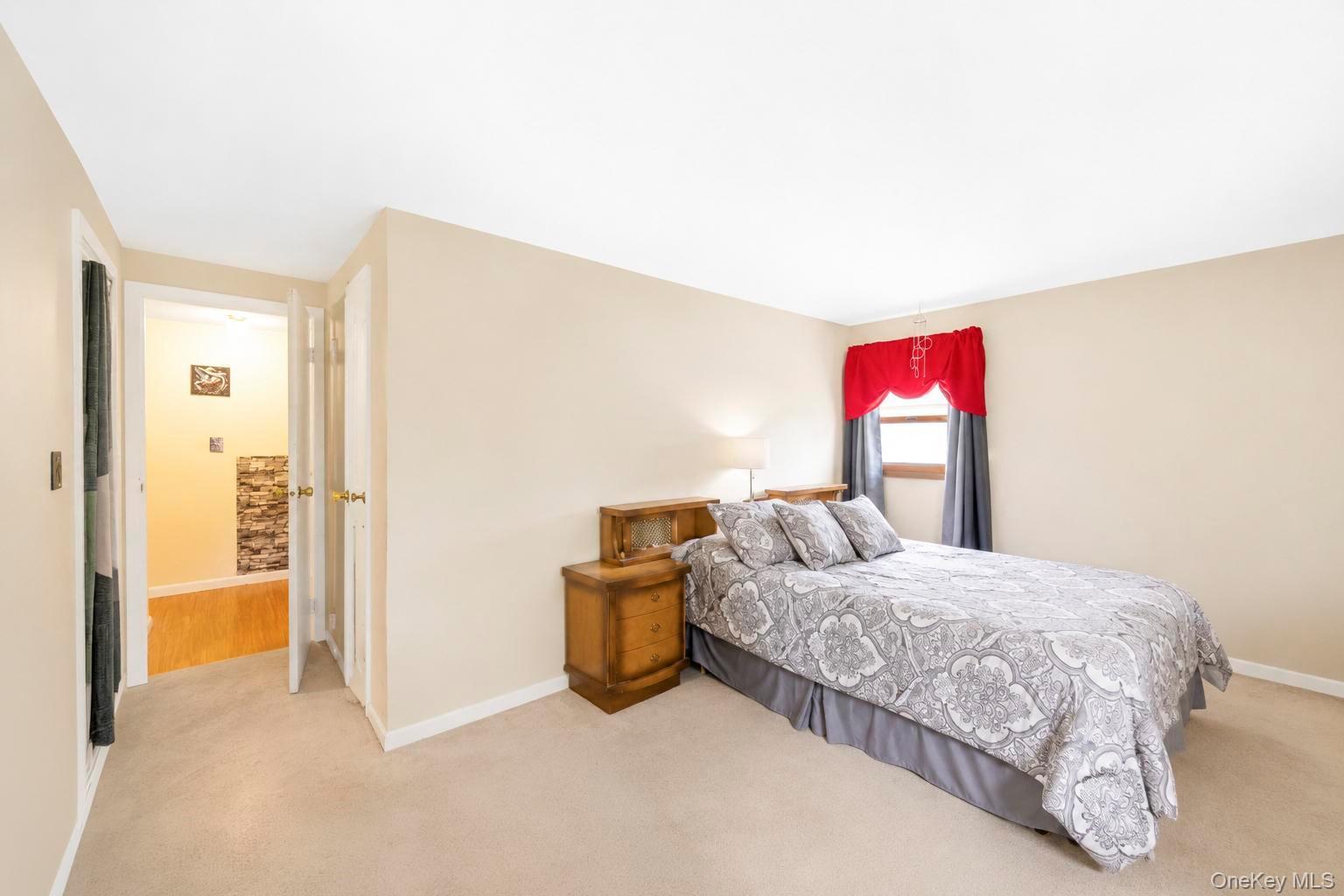 38 Imperial Drive – For Sale photo 23