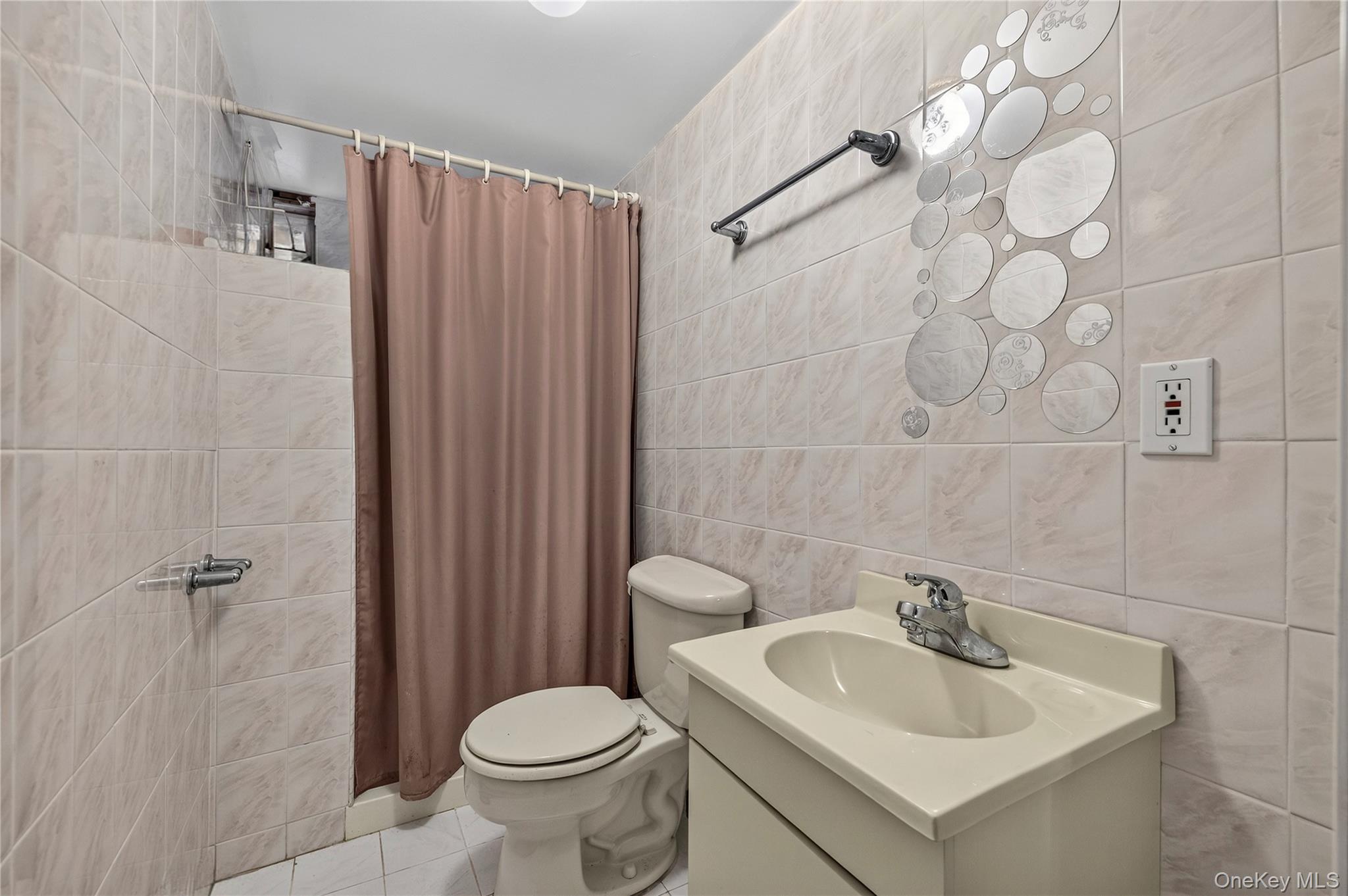 214 Avery Place – For Sale photo 30