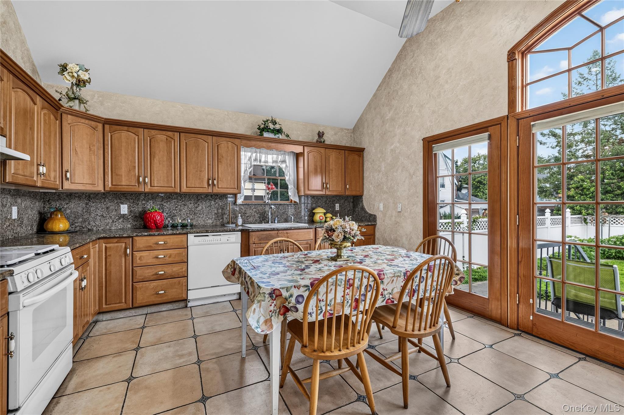 214 Avery Place – For Sale photo 9