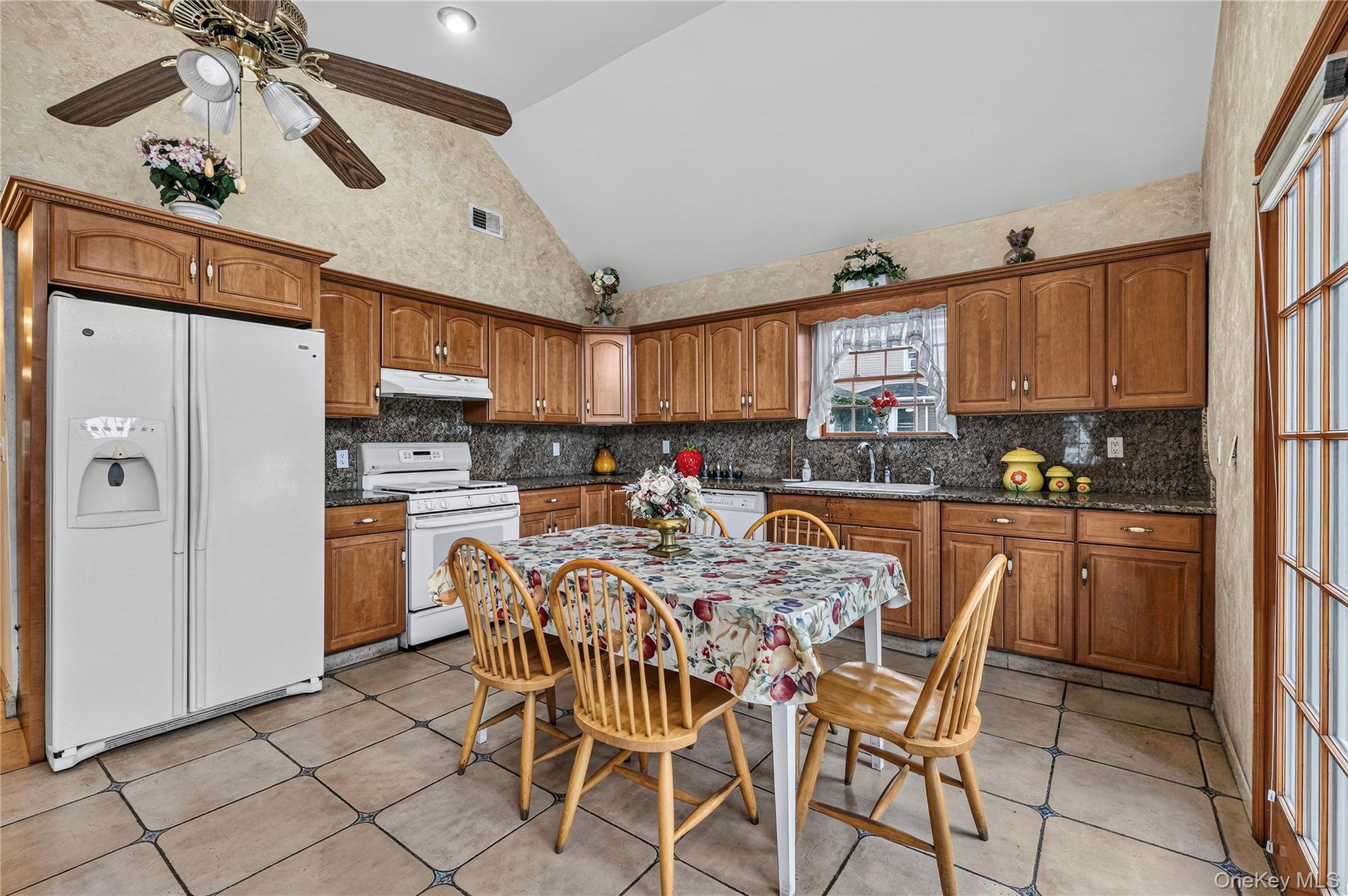 214 Avery Place – For Sale photo 10