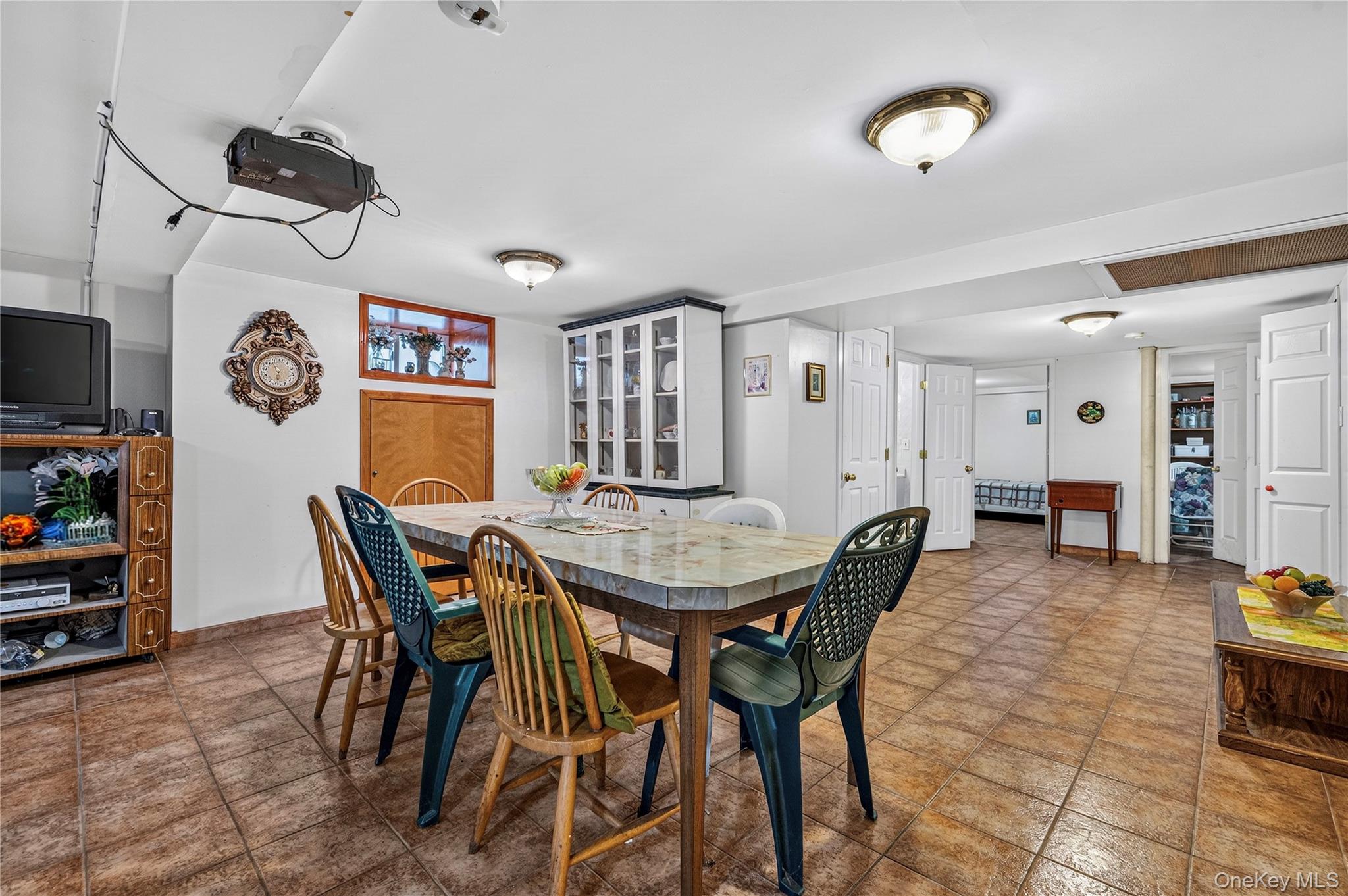 214 Avery Place – For Sale photo 28