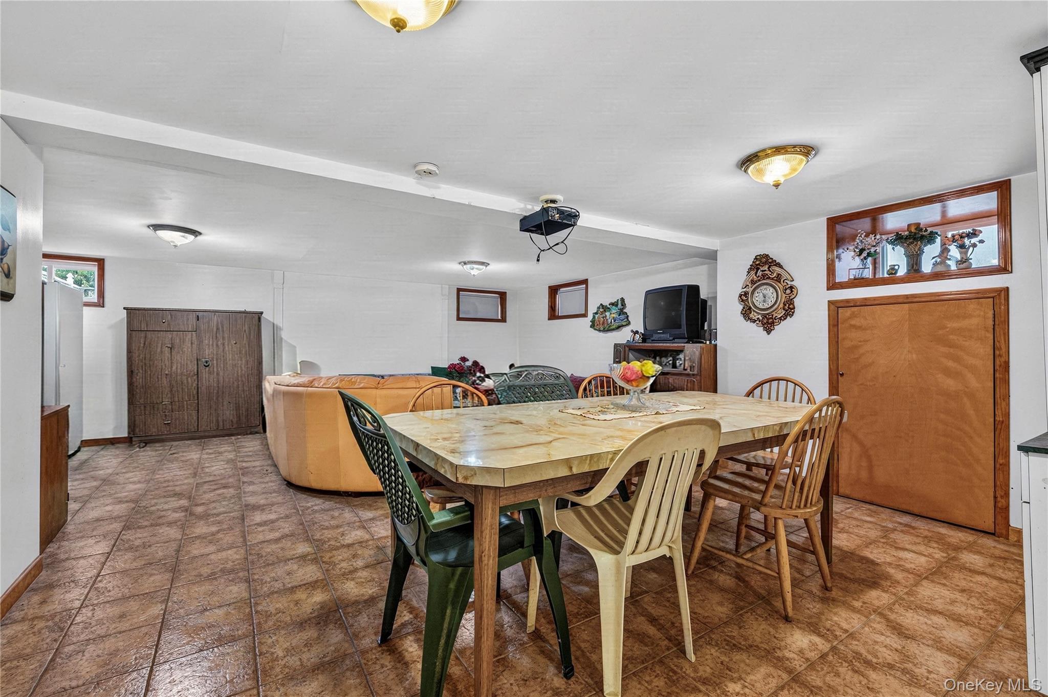 214 Avery Place – For Sale photo 27