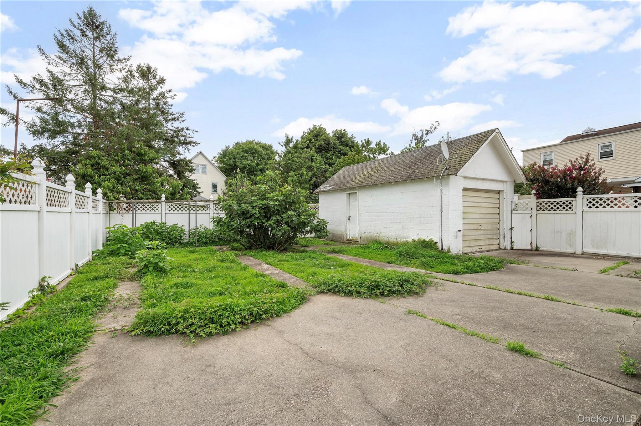 214 Avery Place – For Sale photo 33