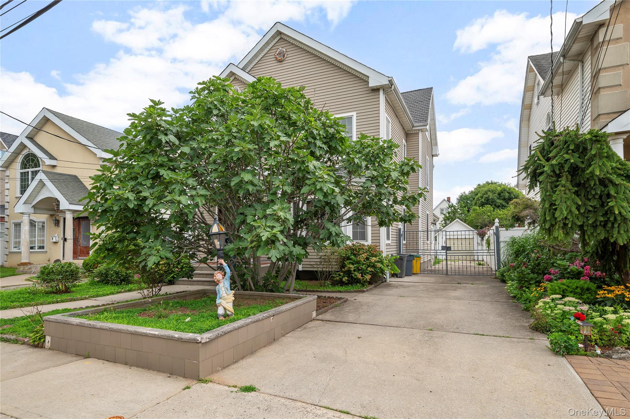 214 Avery Place – For Sale photo 35