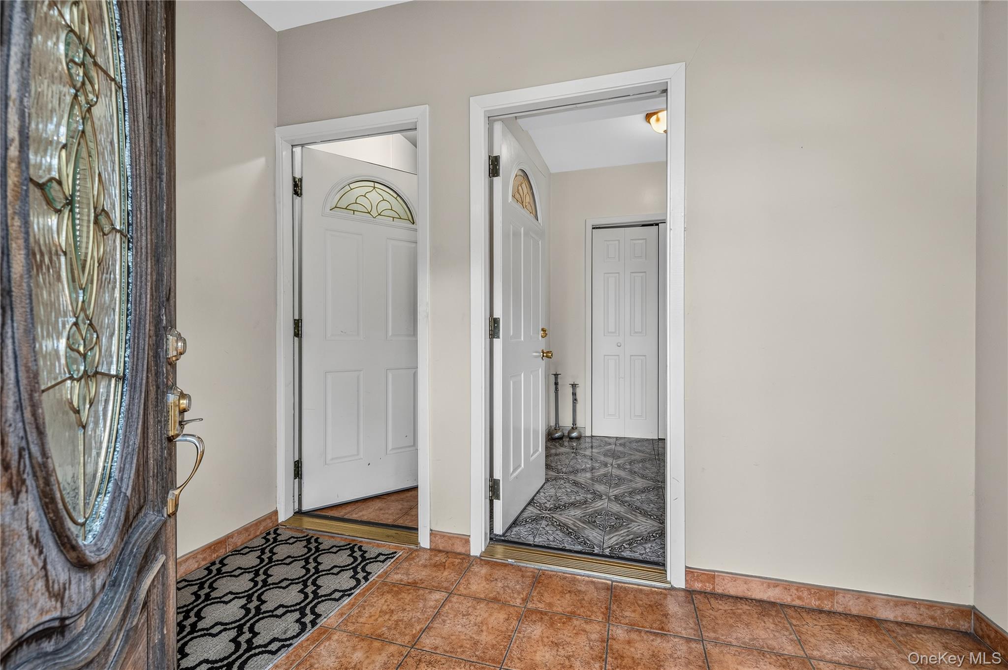 214 Avery Place – For Sale photo 2