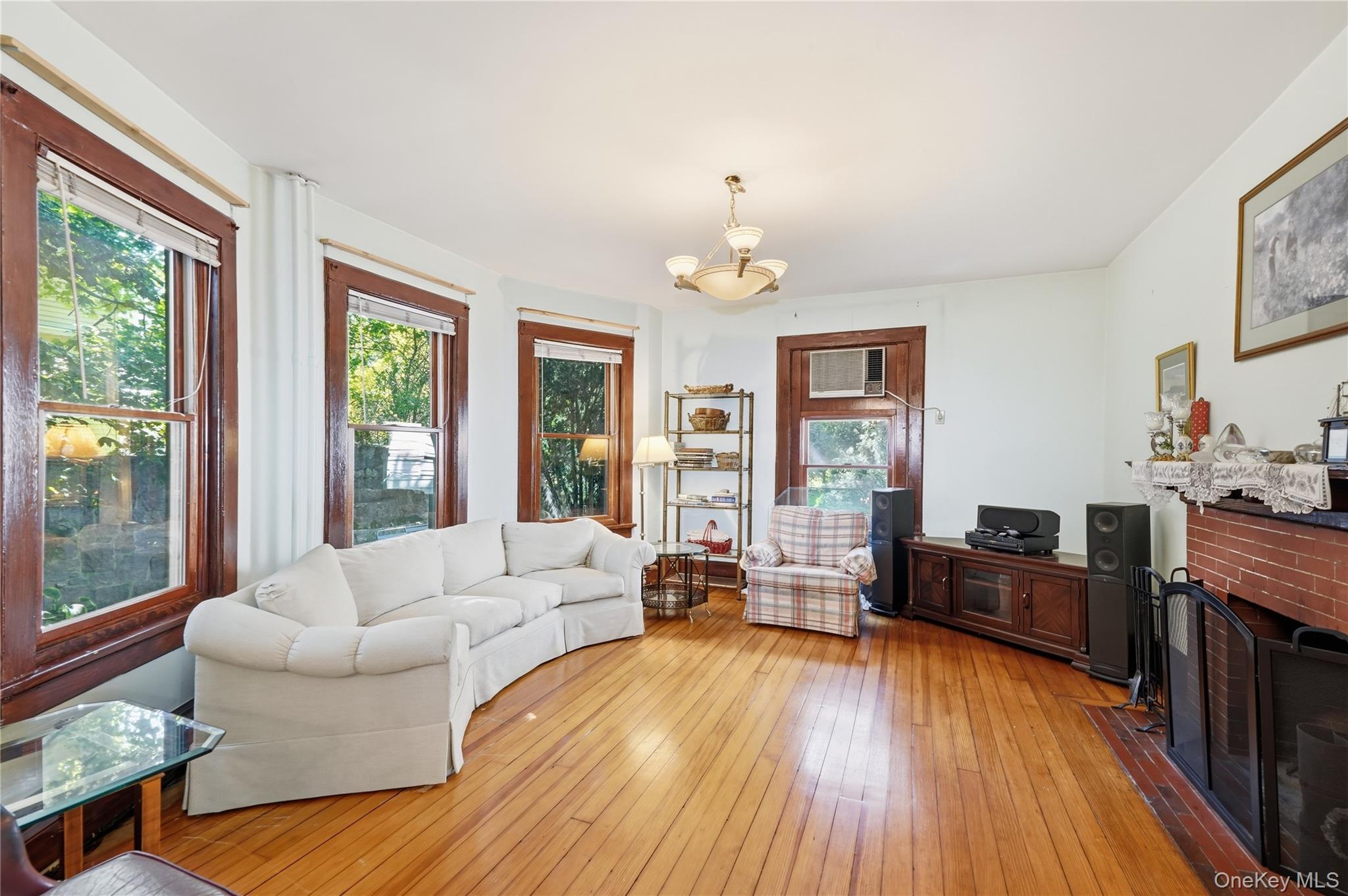 5 Woodland Place – For Sale photo 4