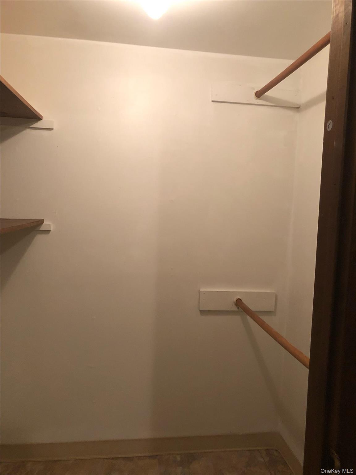 370 Oak Drive – For Rent photo 8