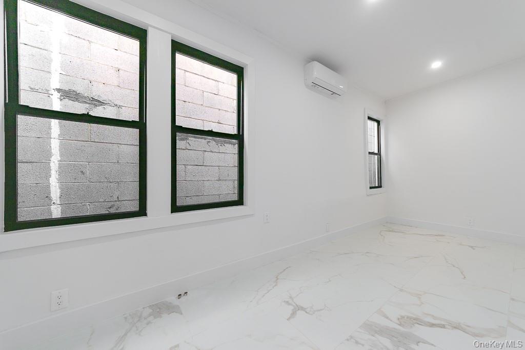 315 Riverside Boulevard, Unit 5 photo 6