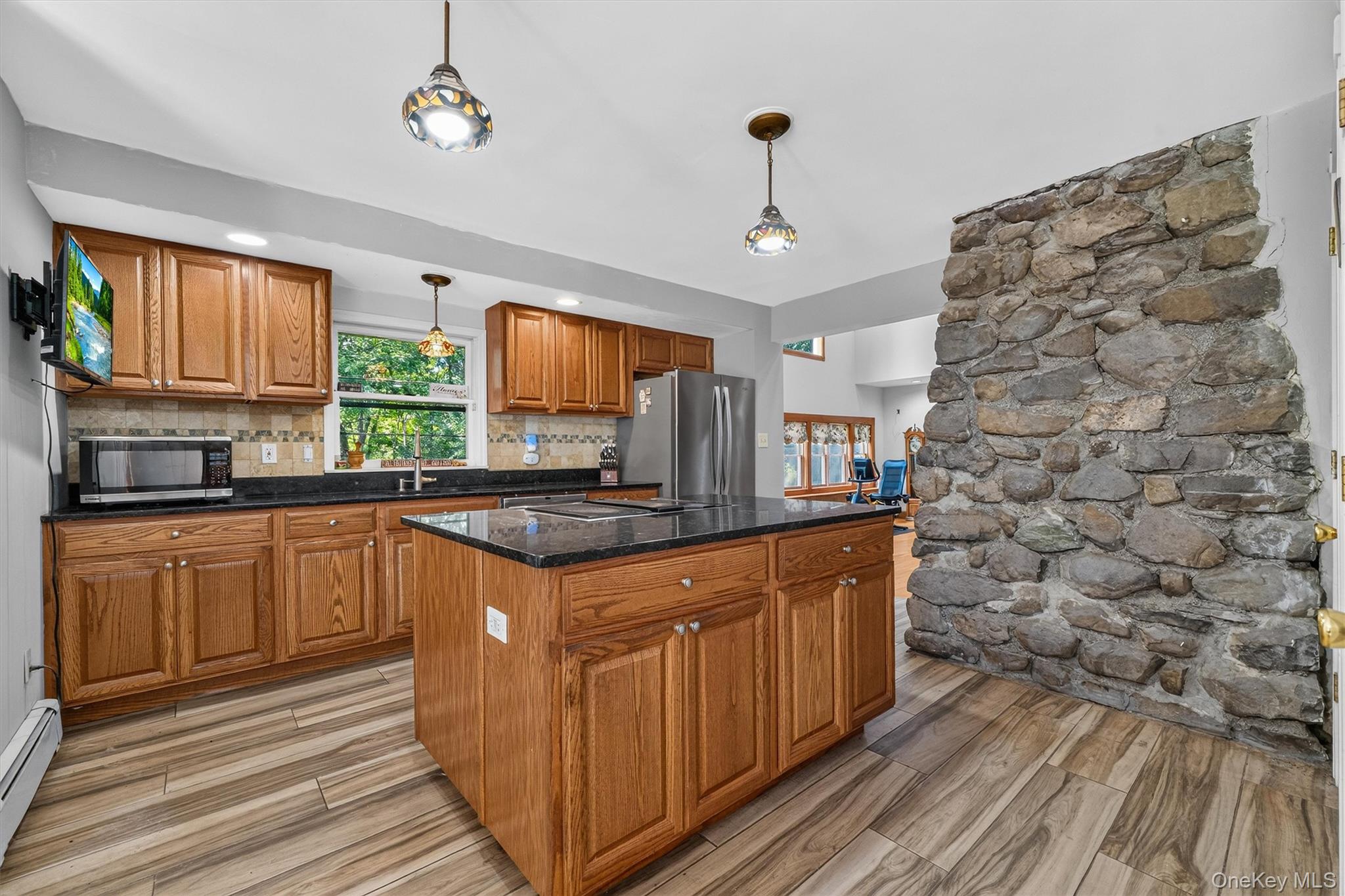 65 Oxford Springs Road – For Sale photo 9
