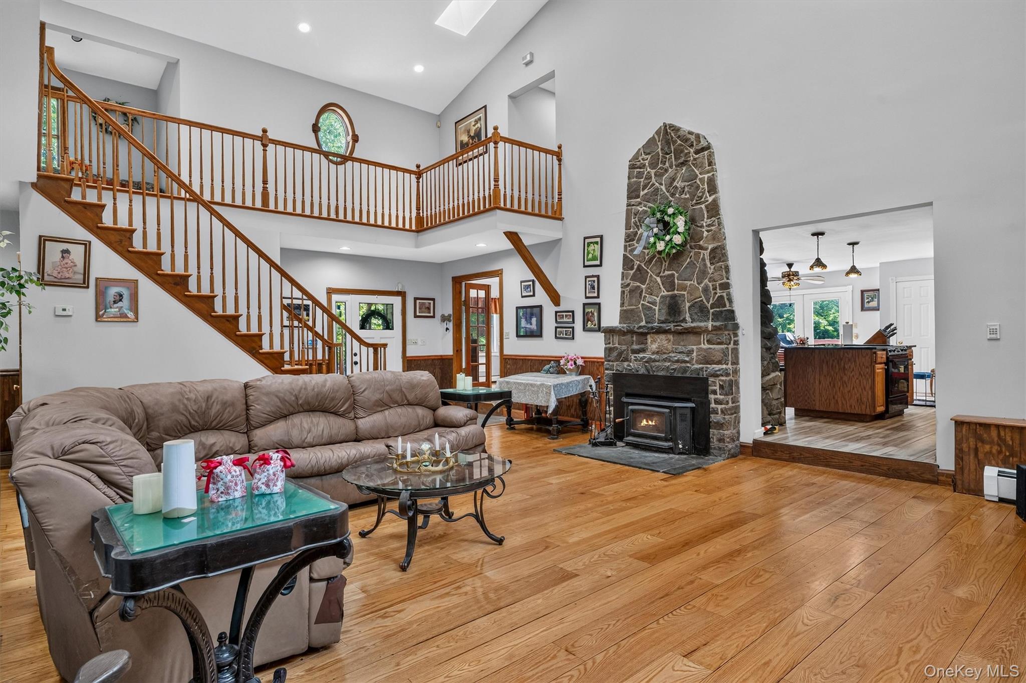 65 Oxford Springs Road – For Sale photo 5
