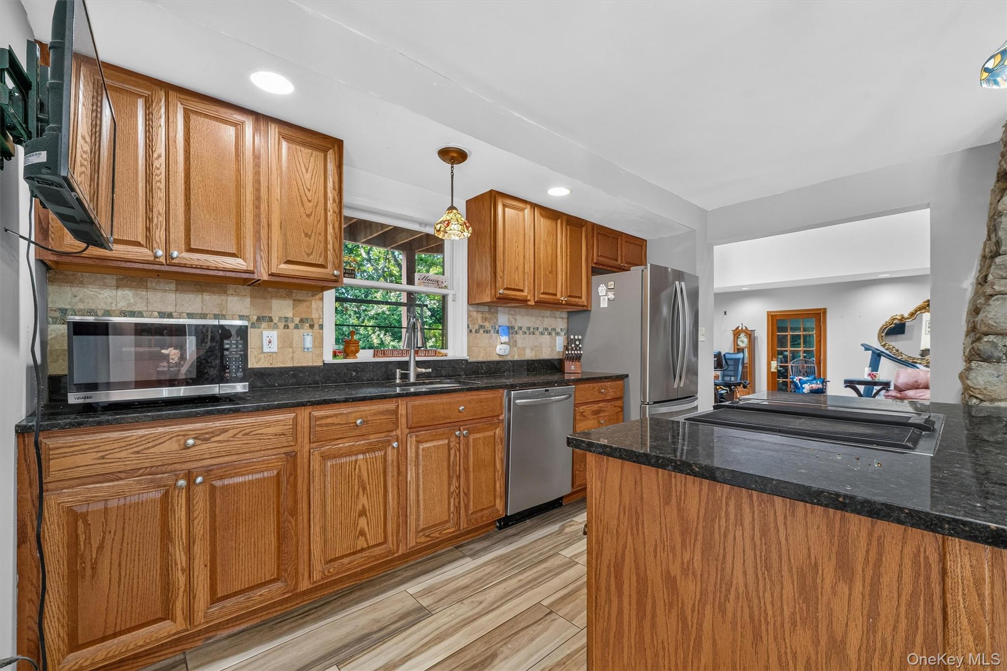 65 Oxford Springs Road – For Sale photo 11