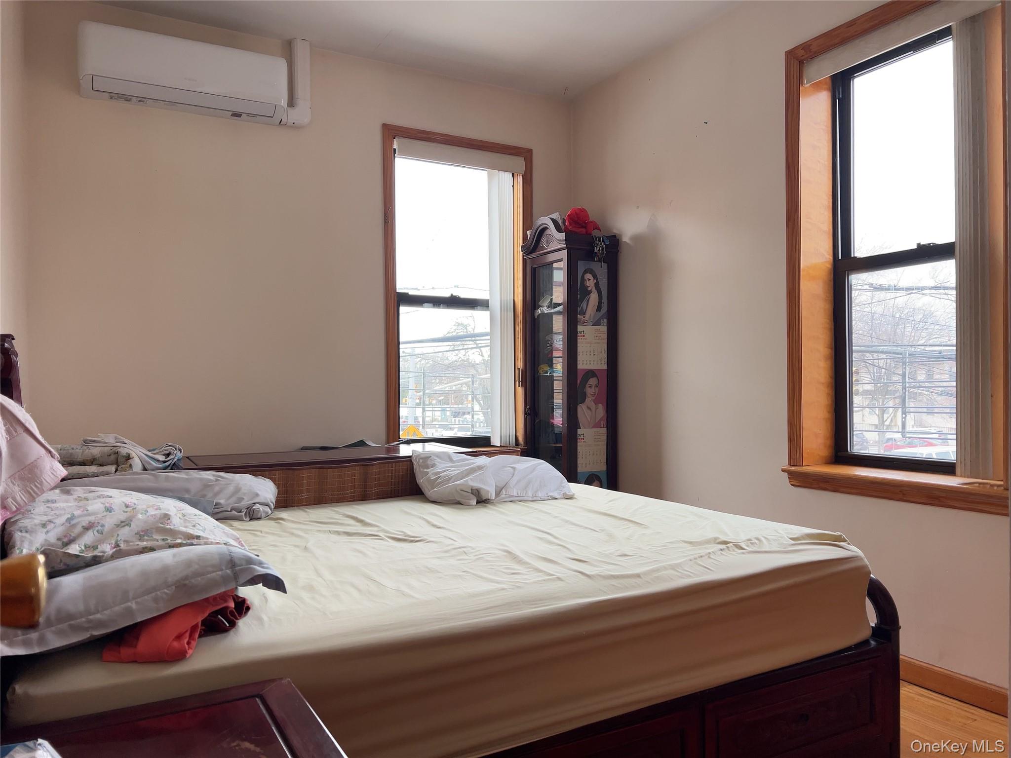 32-01 Junction – For Sale photo 10
