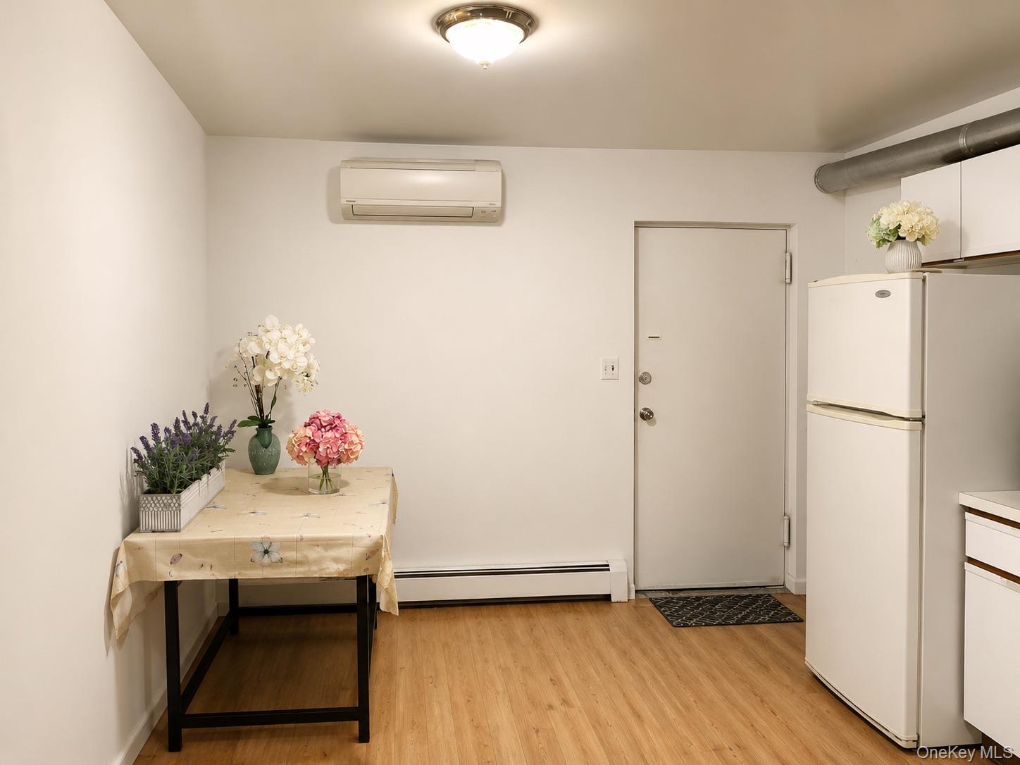 147-45 Barclay Avenue, Unit L3 photo 2