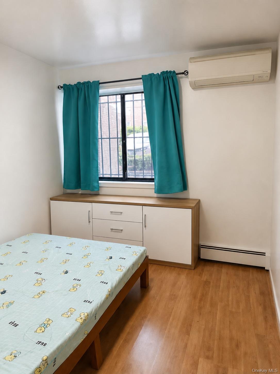147-45 Barclay Avenue, Unit L3 photo 3