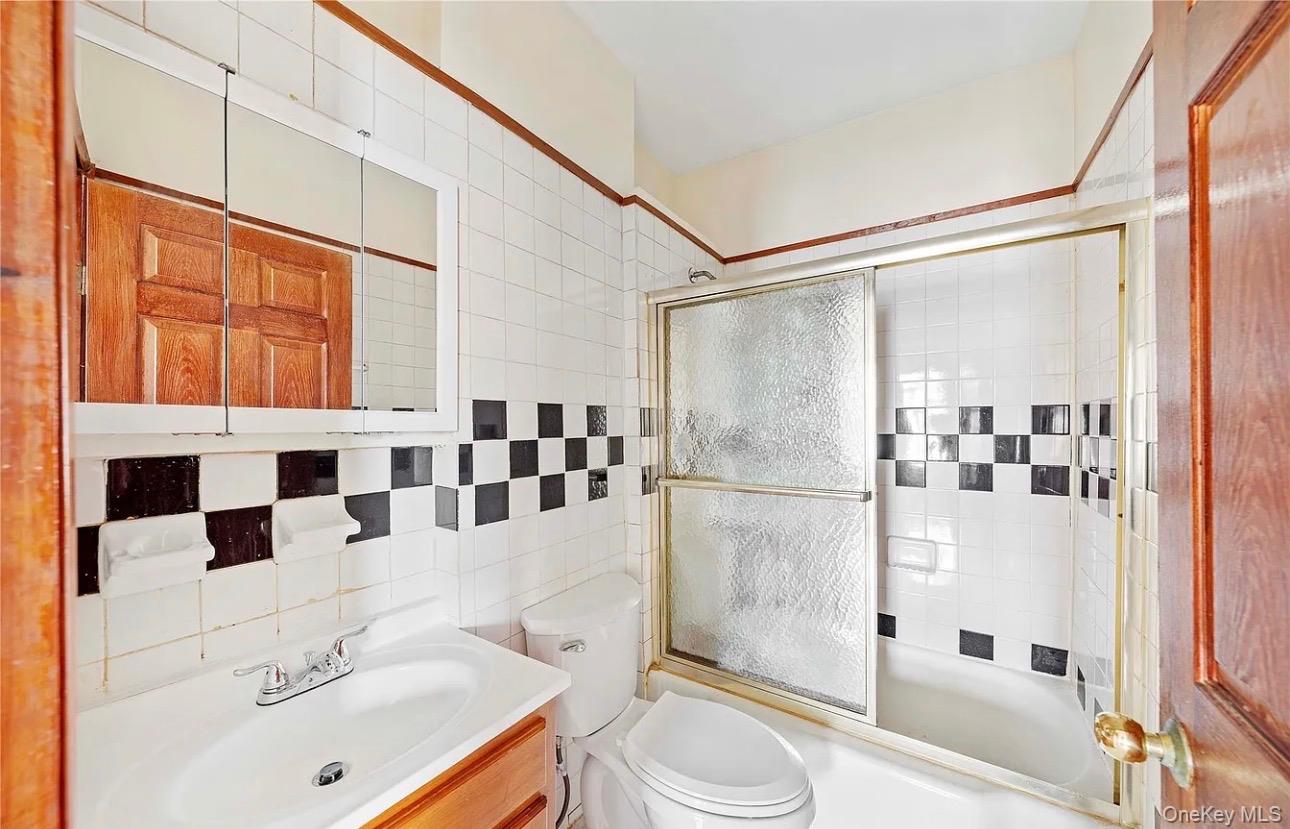 90-37 77th Street – For Rent photo 6