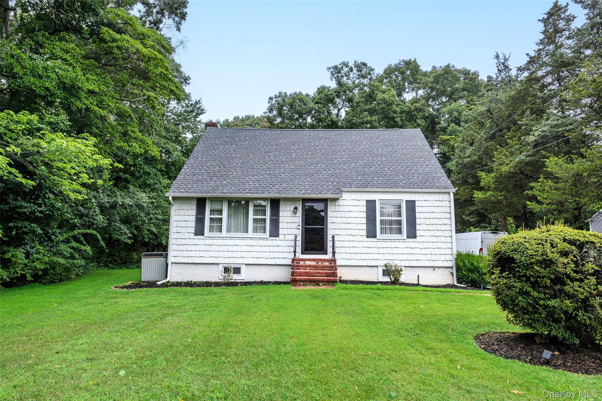 99 Warner Road – For Sale photo 3