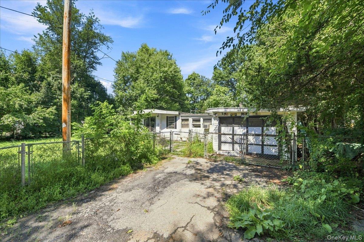 44 Oak Drive – For Sale photo 2