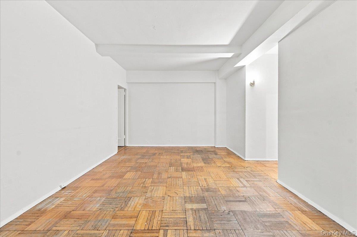 1589 Unionport Road, Unit ME photo 3